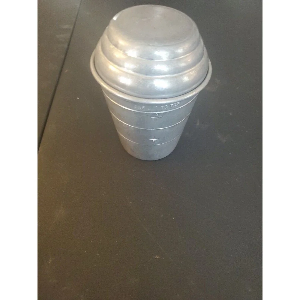 Mirro Vintage Aluminum Measuring Cup Shaker With Lid 1 Cup 2623M